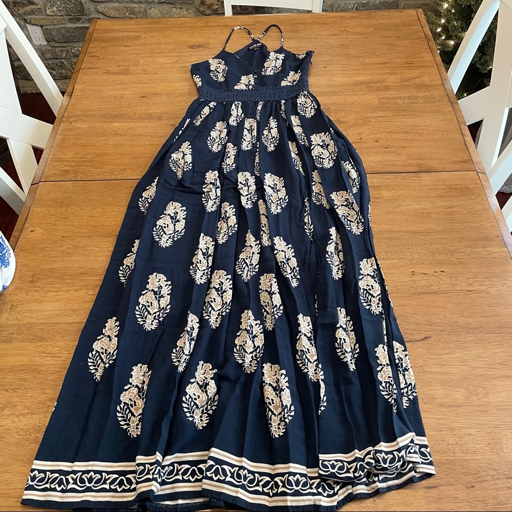 FASHION NOVA Navy Blue Lace Detail Flowy Maxi Dress Size Small